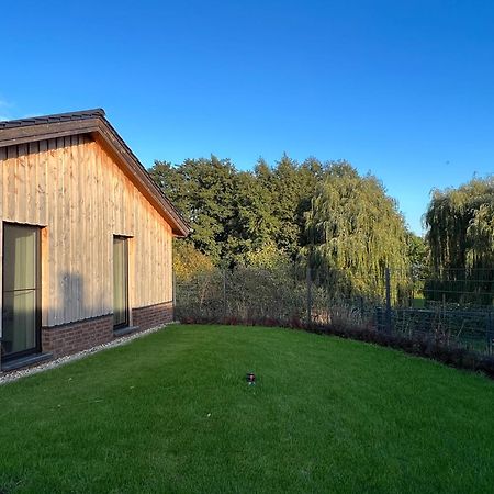Ferienhaus Auszeit Mit Sauna Schwarz Exterior foto