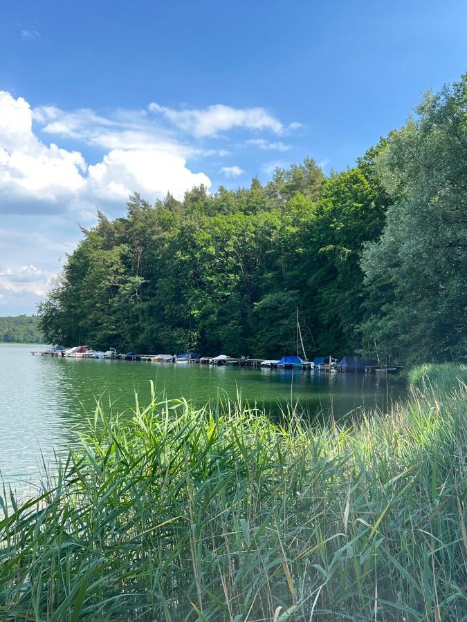 Ferienhaus Auszeit Mit Sauna Schwarz Exterior foto