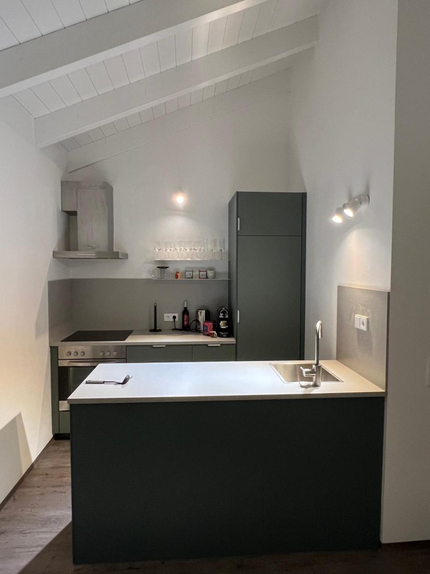 Ferienhaus Auszeit Mit Sauna Schwarz Exterior foto